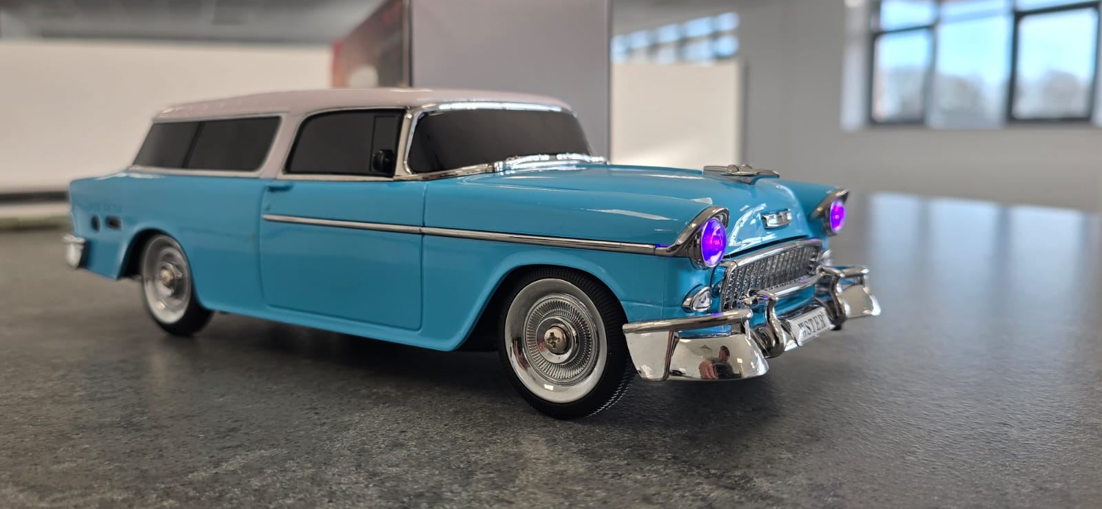Retro Classic Car Bluetooth Speaker WS-598 Wireless LED FM Radio USB TF Card
